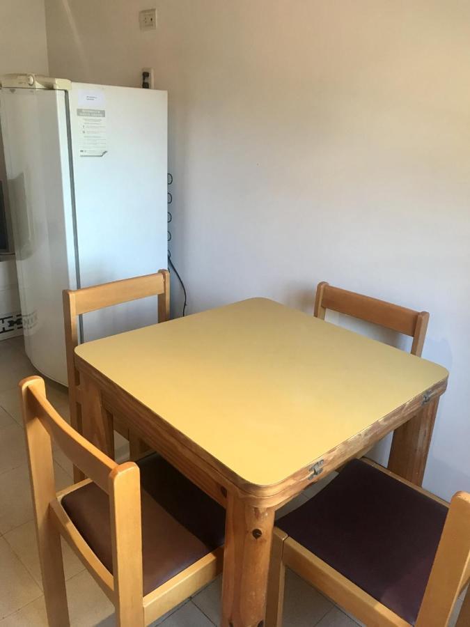 Pequena Casa De Troncos, Detras De Casa Principal No Trabajo Con Tarjeta De Credito 玛德琳港 外观 照片