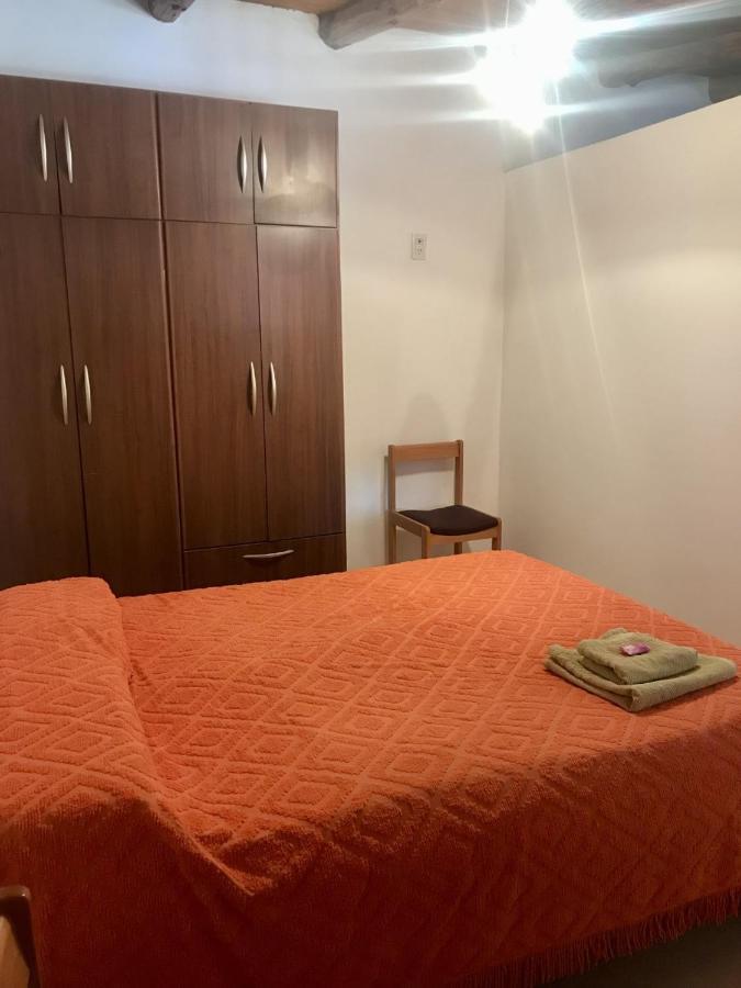 Pequena Casa De Troncos, Detras De Casa Principal No Trabajo Con Tarjeta De Credito 玛德琳港 外观 照片